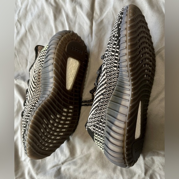 Multi colored Sneakers - Picture 3 of 8